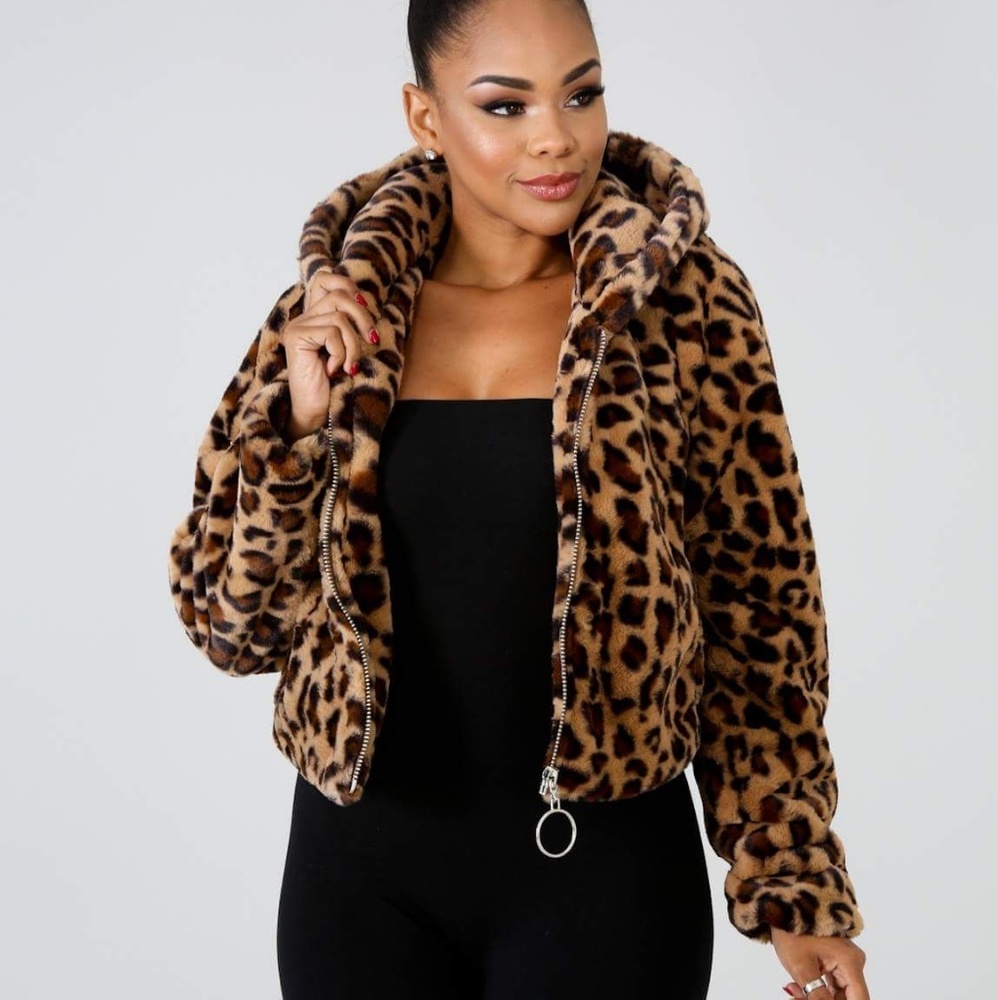 Foxy Leopard Crop Jacket - Picture 3 of 3